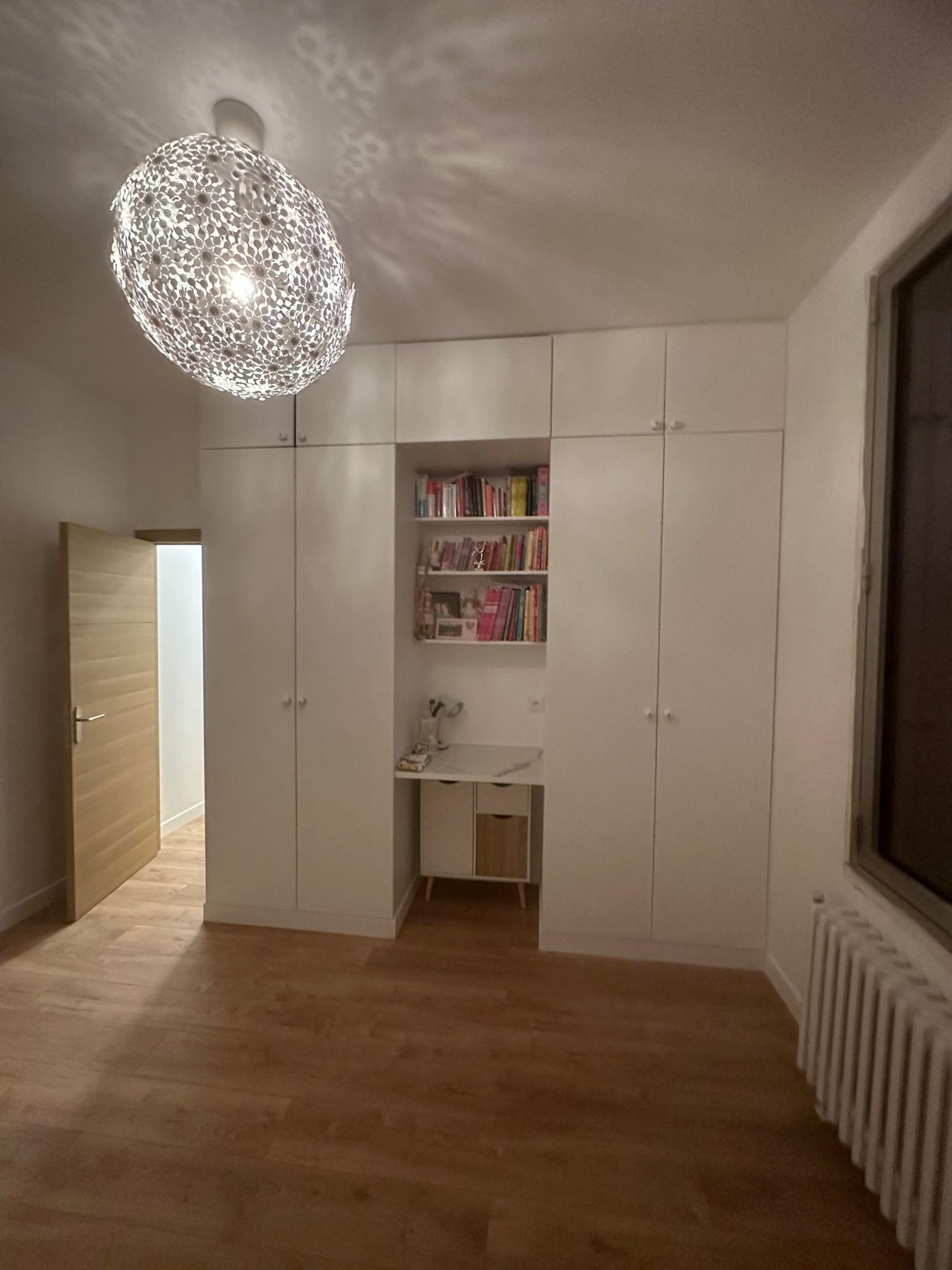 Bibliothèque et bureau intégrés dans la maison de Vitry-sur-Seine