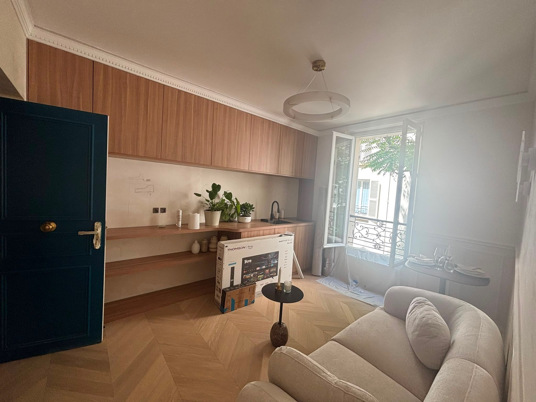 Parquet et finitions d'une cuisine ouverte