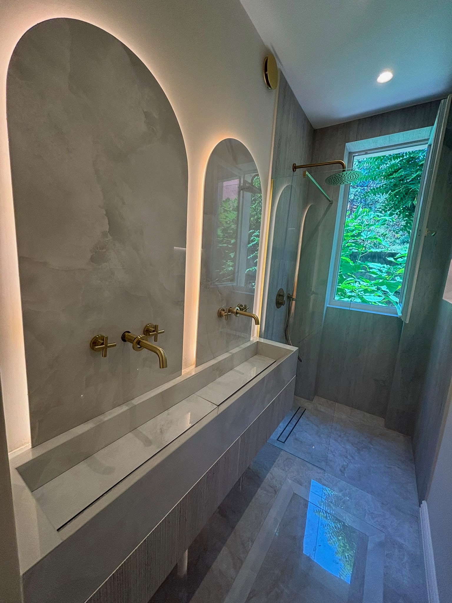 Salle de bains terminée après les travaux